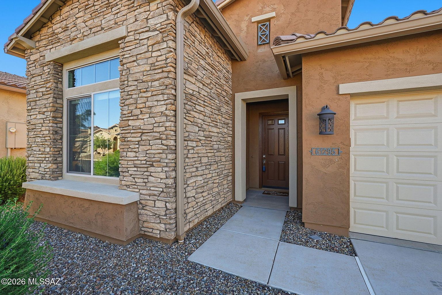 61295 E Flint Dr Oracle, AZ 85623 photo 5