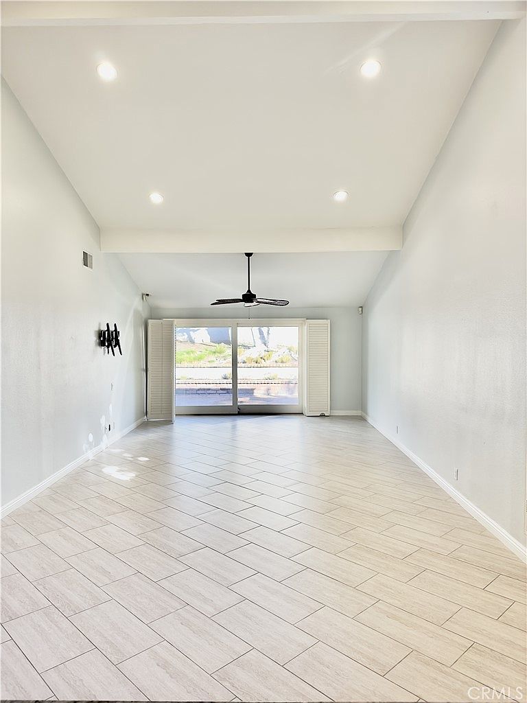 43 Beachcomber Dr photo 5