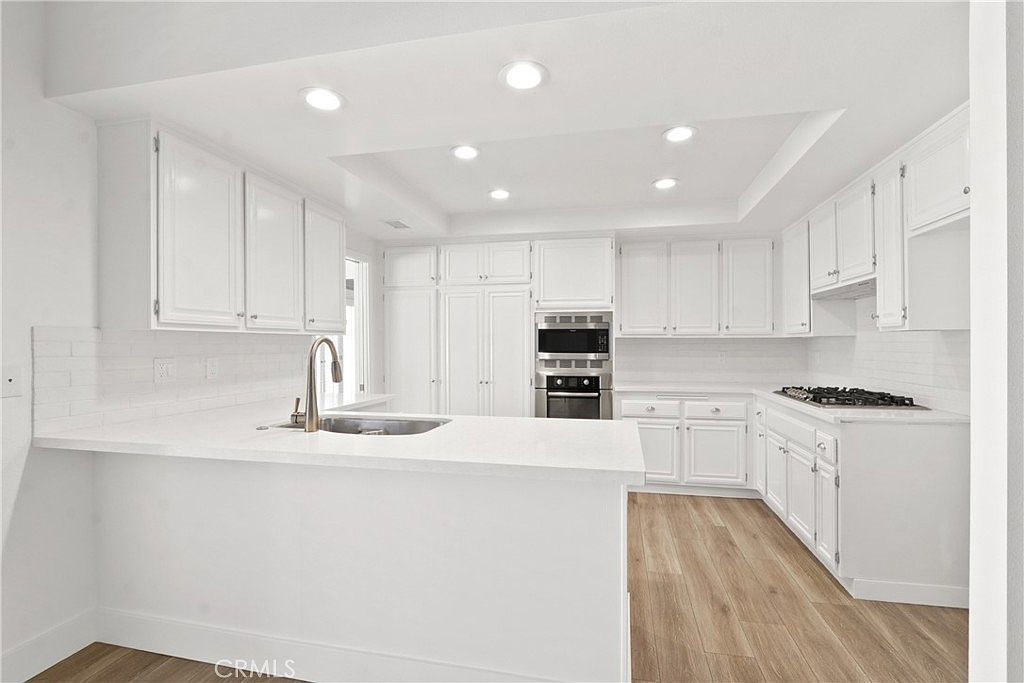 35 White Water Dr photo 5