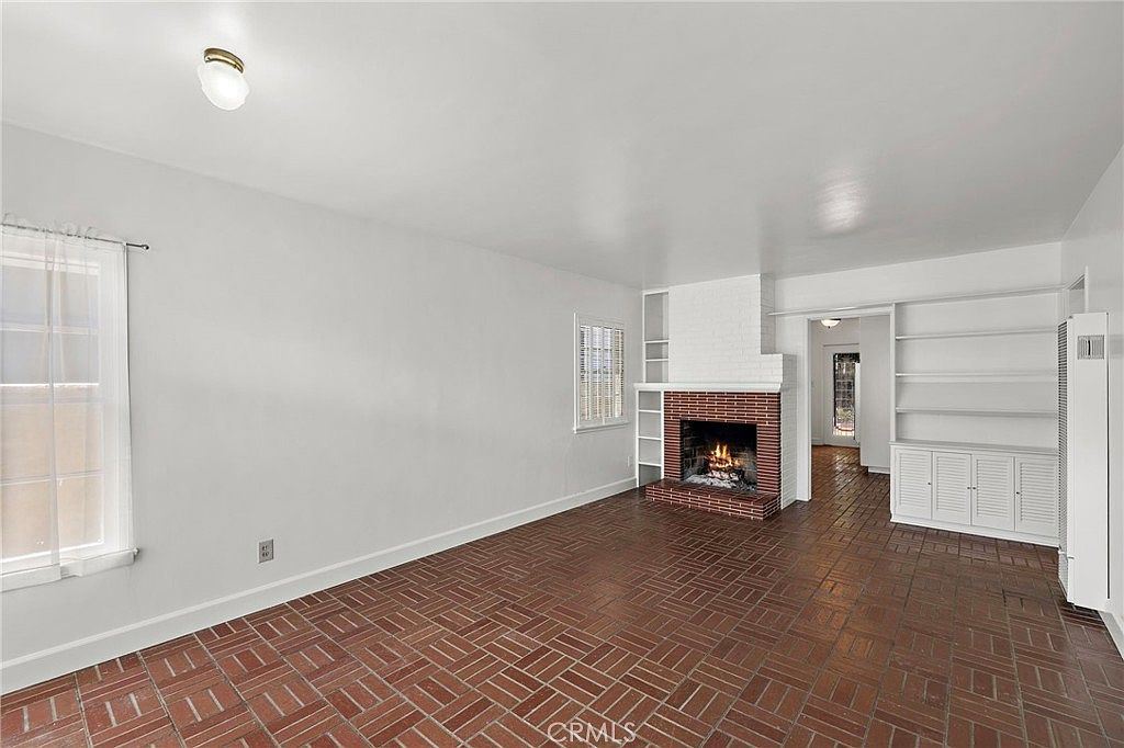 619 Narcissus Ave photo 3