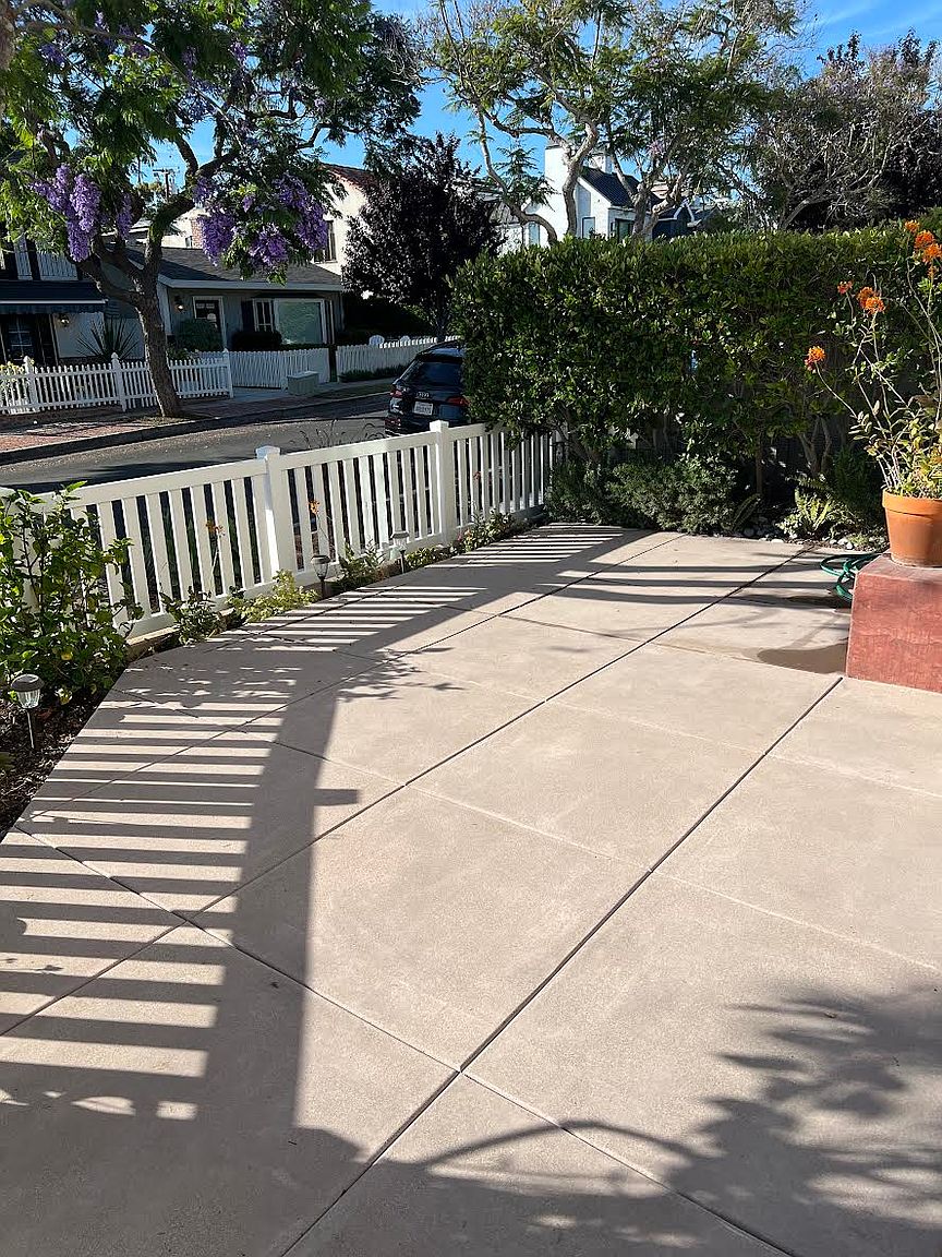 502 Acacia Ave photo 2