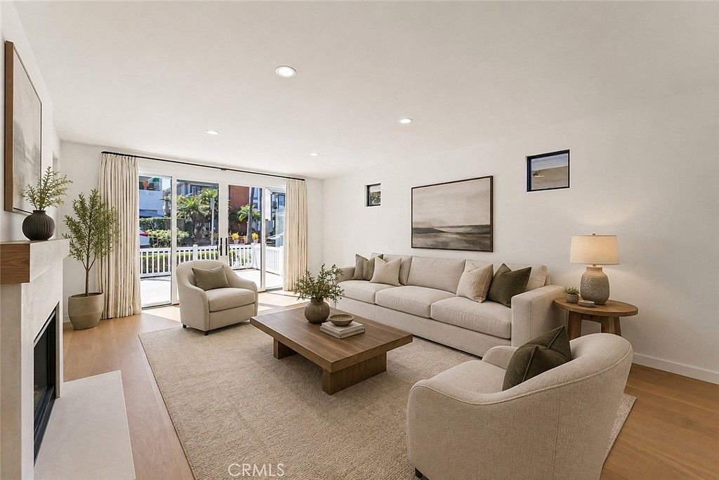 429 Goldenrod Ave photo 5