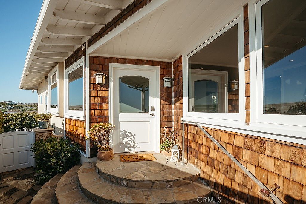 407 Mendoza Ter photo 2