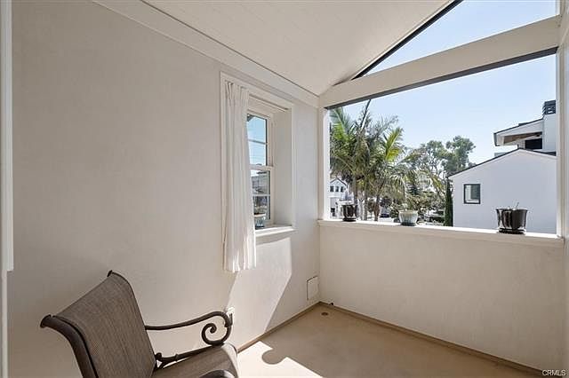 613 Poppy Ave photo 4