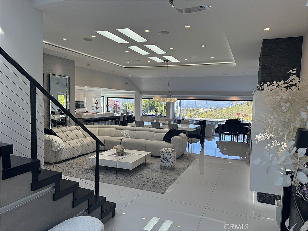 48 Drakes Bay Dr photo 5
