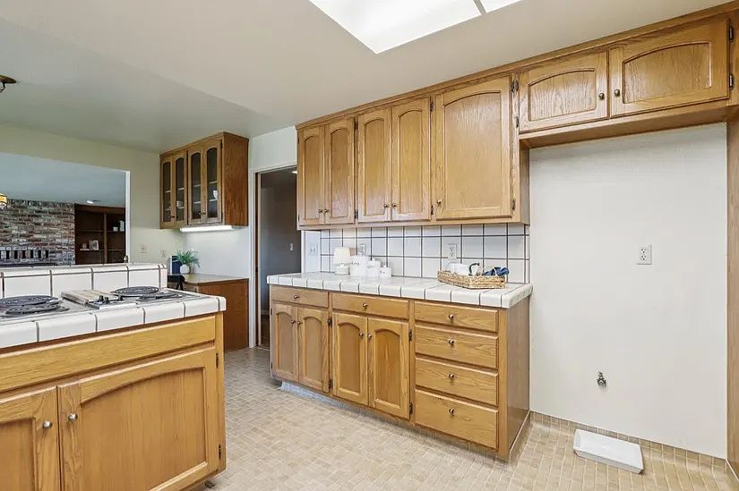 1112 Schauer Ct photo 3