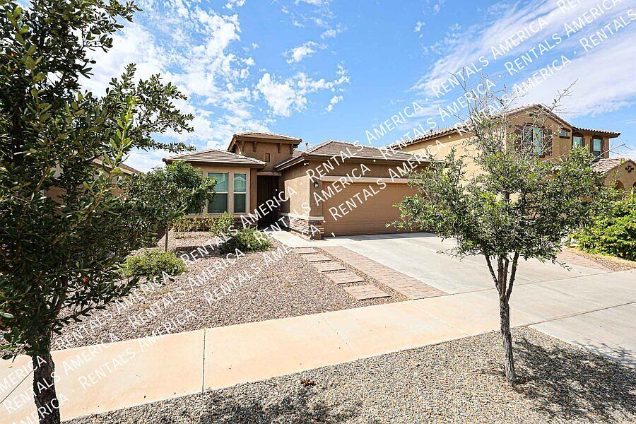 5211 W Leodra Ln Phoenix, AZ 85339 photo 3