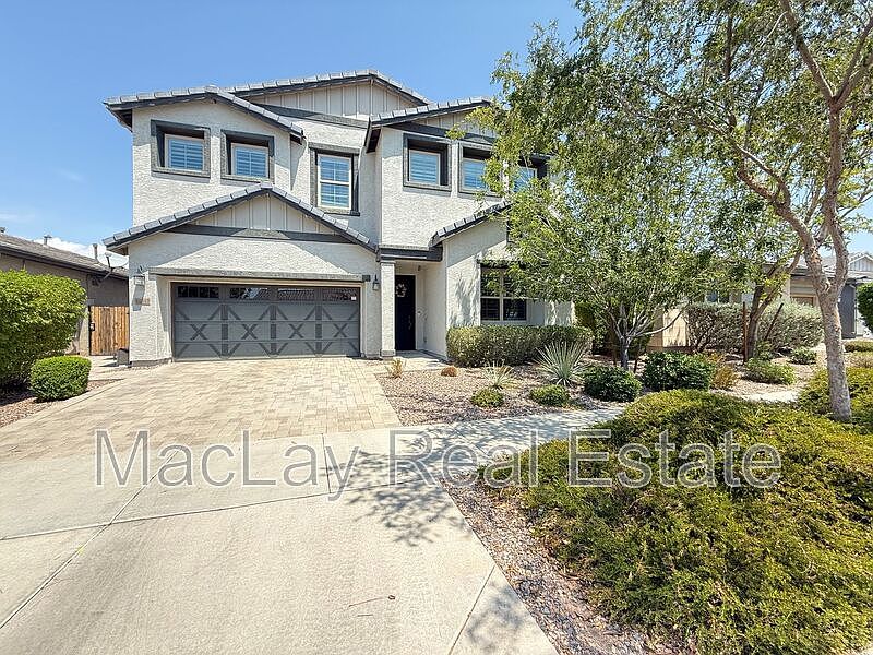 10312 E Revolution Dr photo 2
