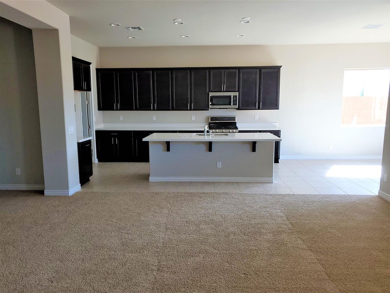 8529 W Myrtle Ave photo 4