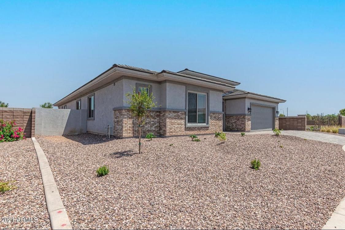 880 W Flamingo Dr Chandler, AZ 85286 photo 4