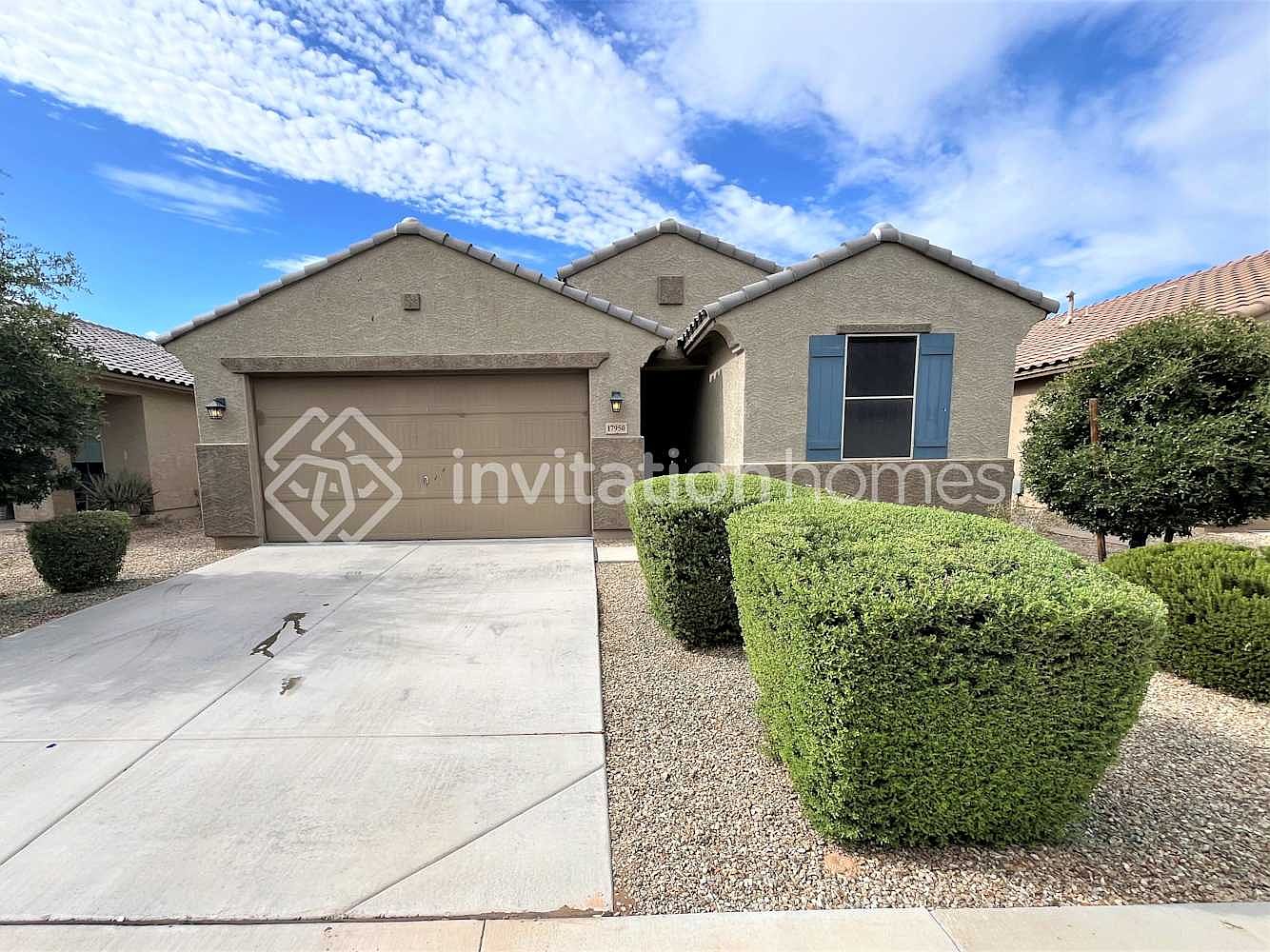 17950 W Tina Ln Surprise, AZ 85387 photo 2