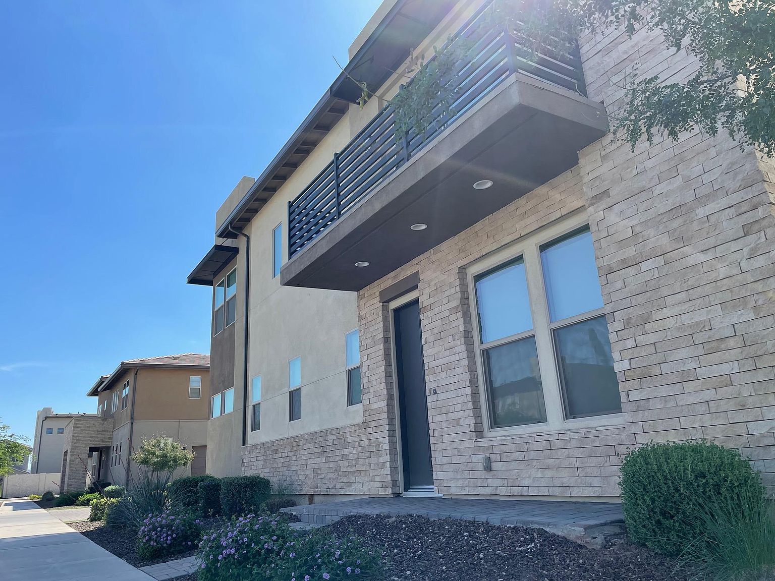 1958 S Follett Way photo 2