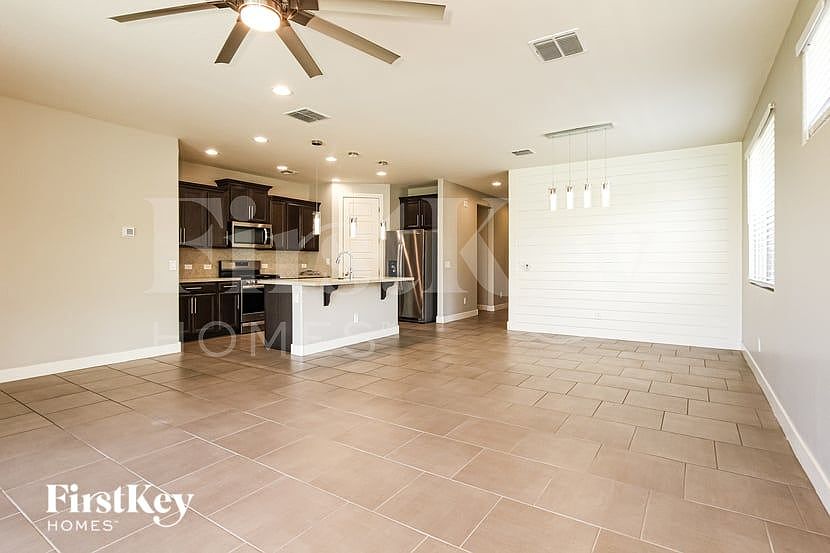 18742 W Colter St Litchfield Park, AZ 85340 photo 4