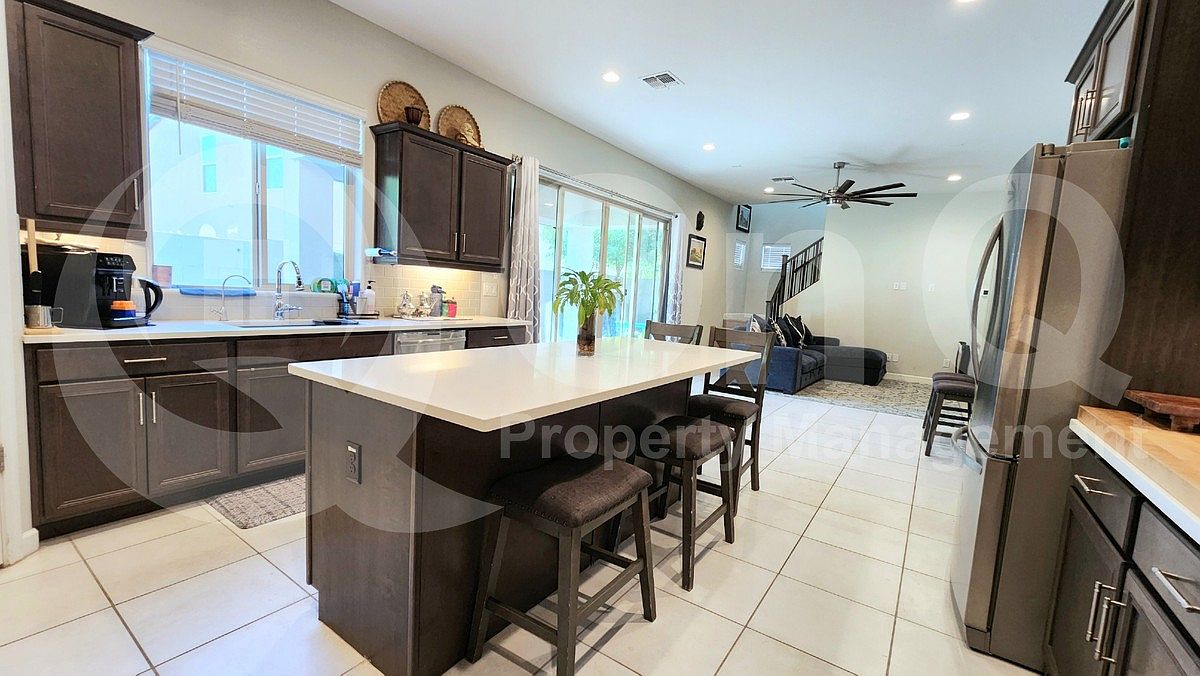 6513 E Rose Marie Ln photo 3
