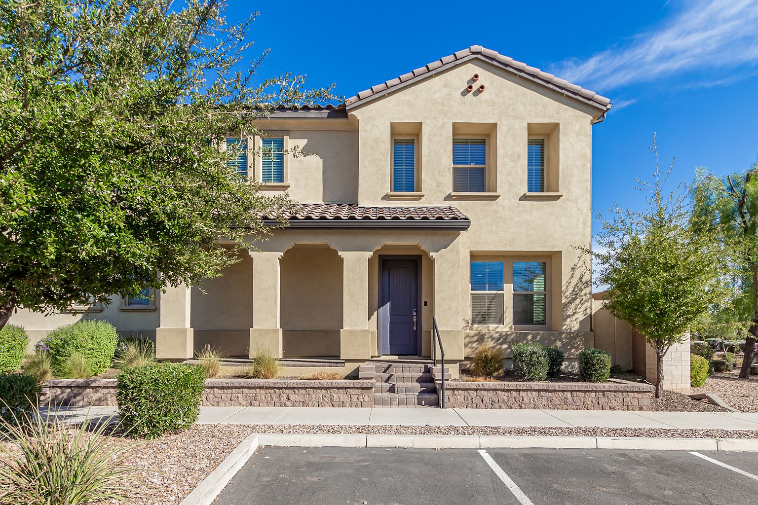 1873 South Follett Way, Gilbert, AZ 85295 photo 2