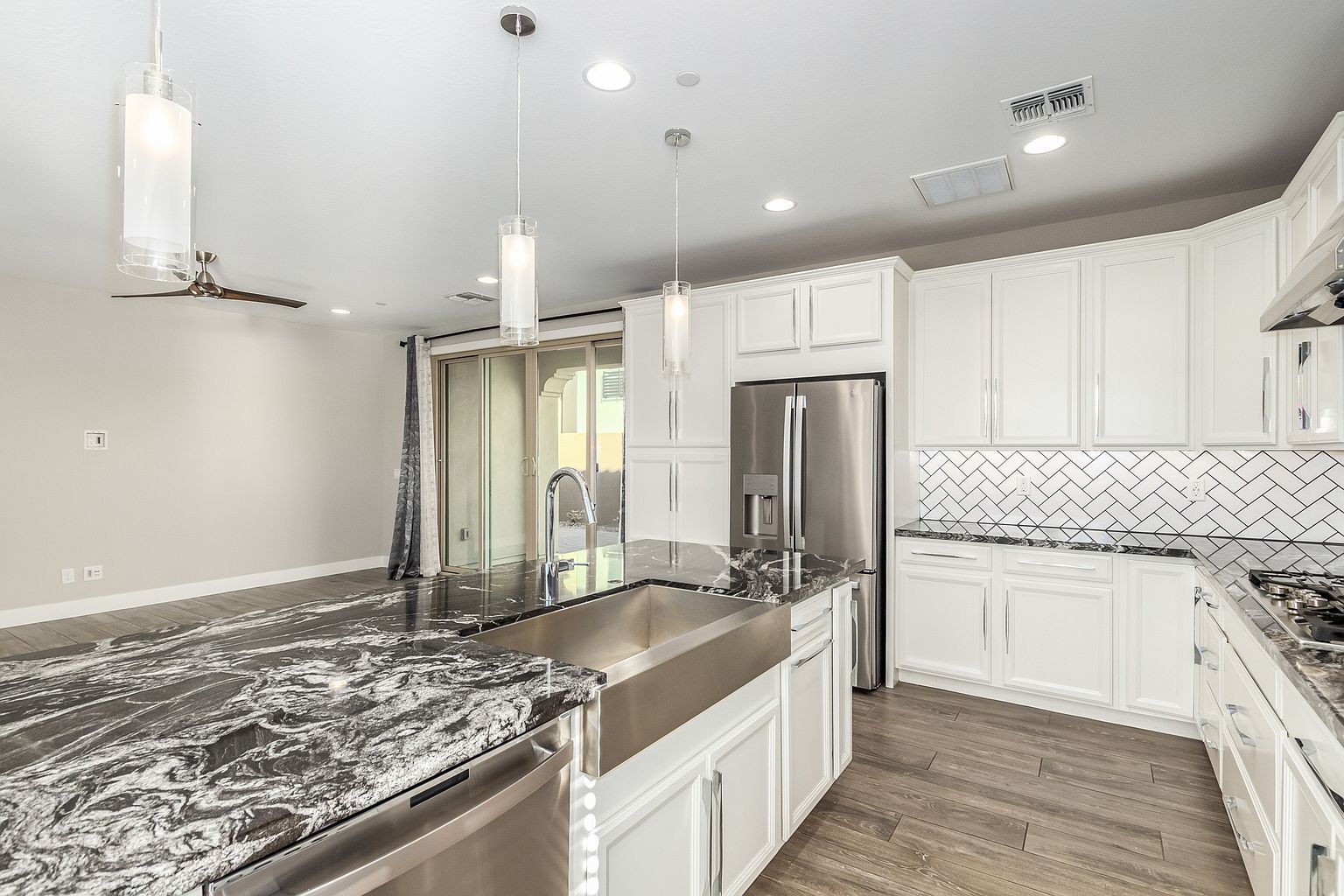 1873 South Follett Way, Gilbert, AZ 85295 photo 5