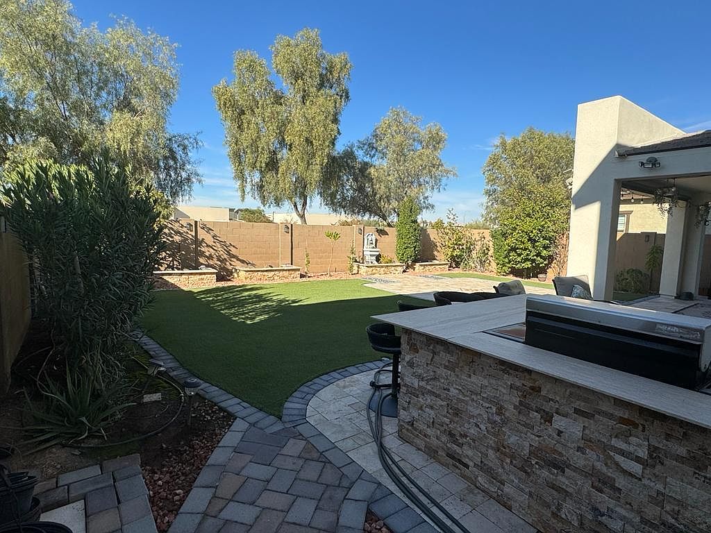 3080 S Jasmine Dr photo 4