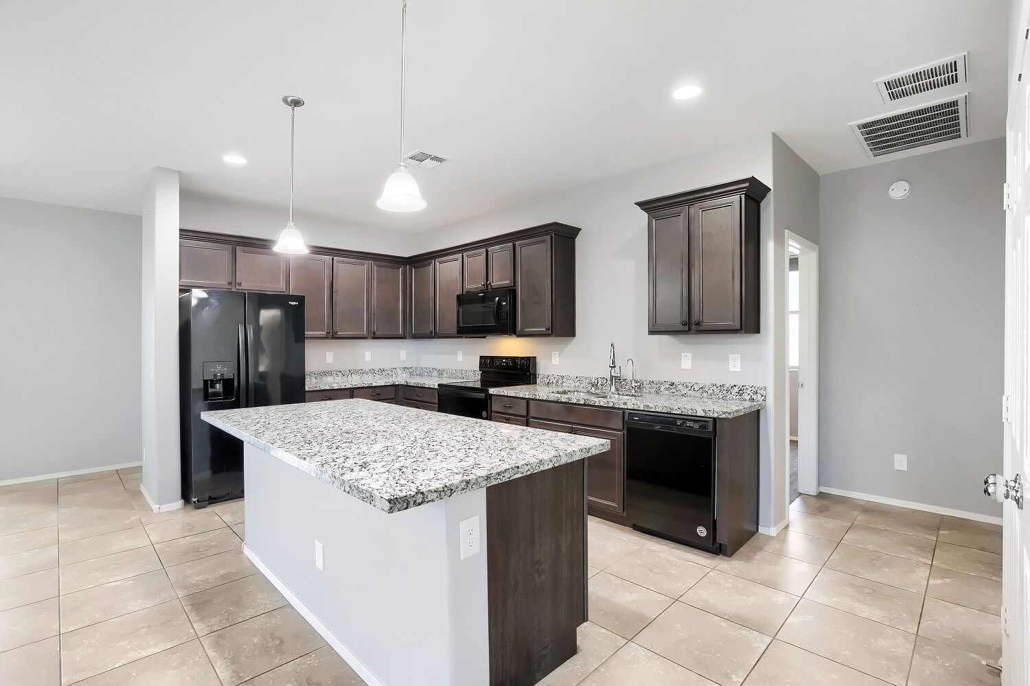 8404 N 62nd Dr photo 3