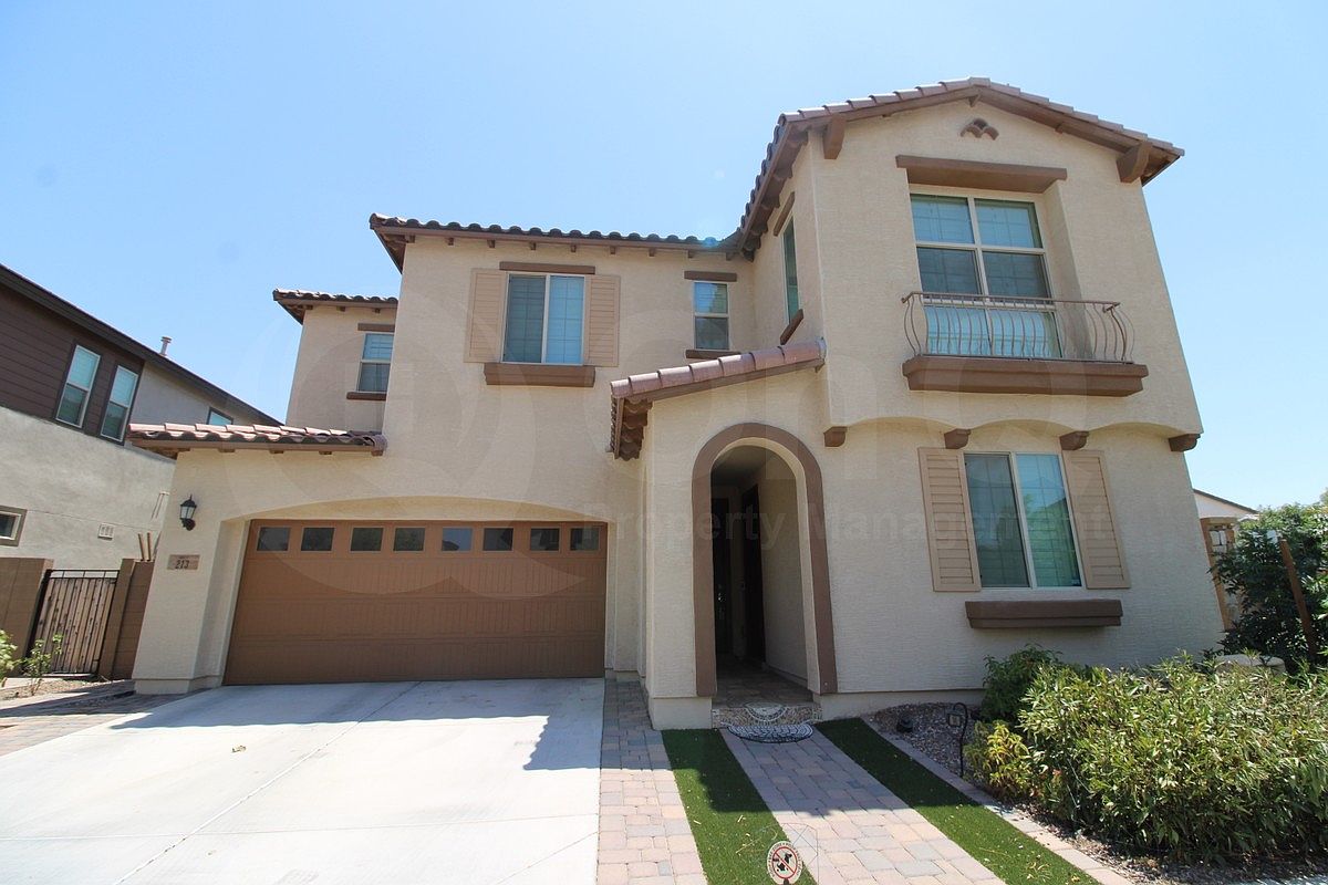 213 E Lantana Dr photo 2
