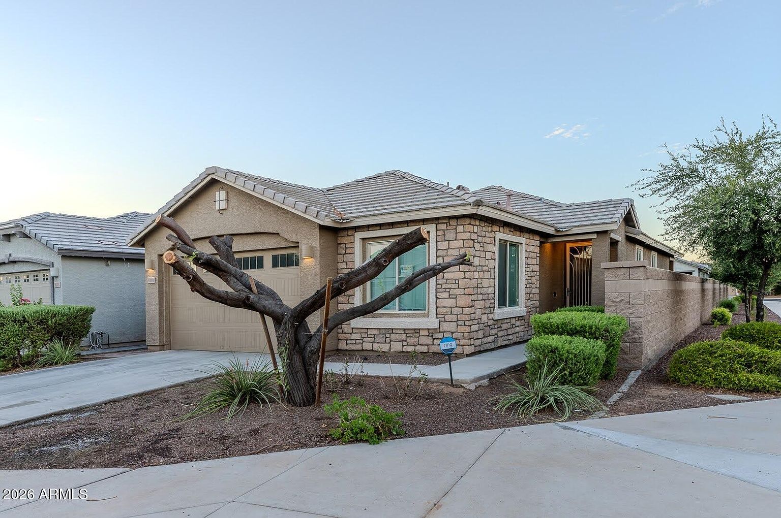 9210 W Willow Bend Ln photo 5