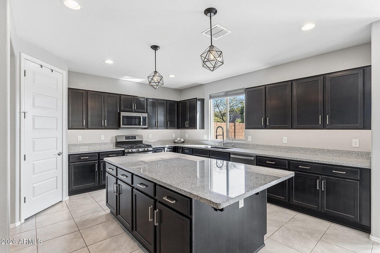 22477 N 95th Dr Peoria, AZ 85383 photo 5