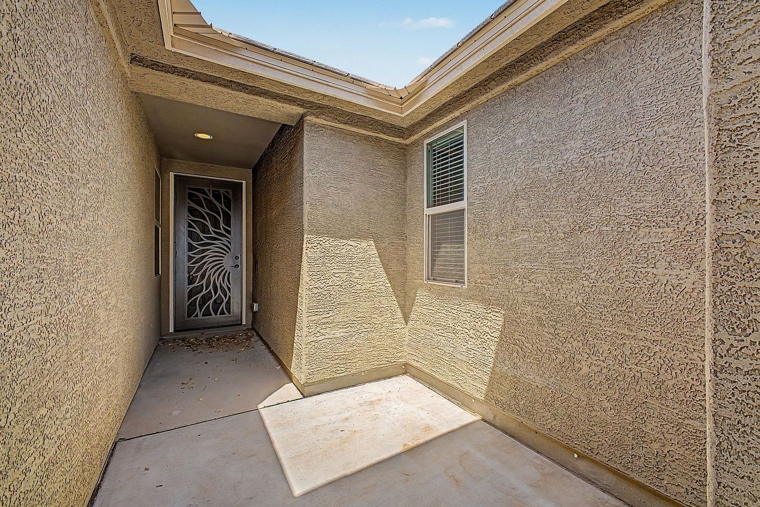 18222 W Via Montoya Dr photo 4