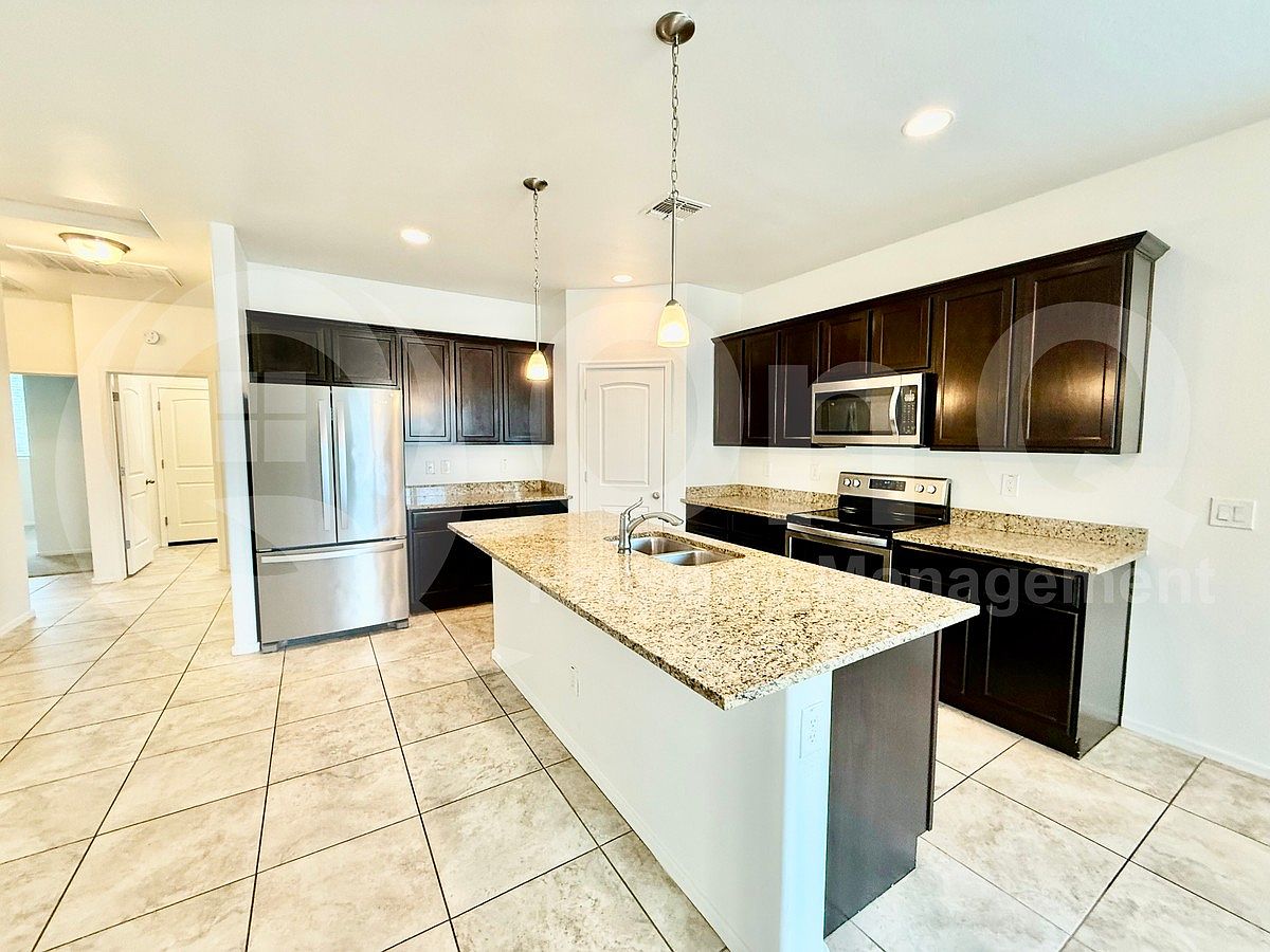 18334 W Via Del Sol photo 4