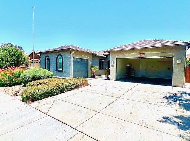 21730 E Caldwells Ct photo 4