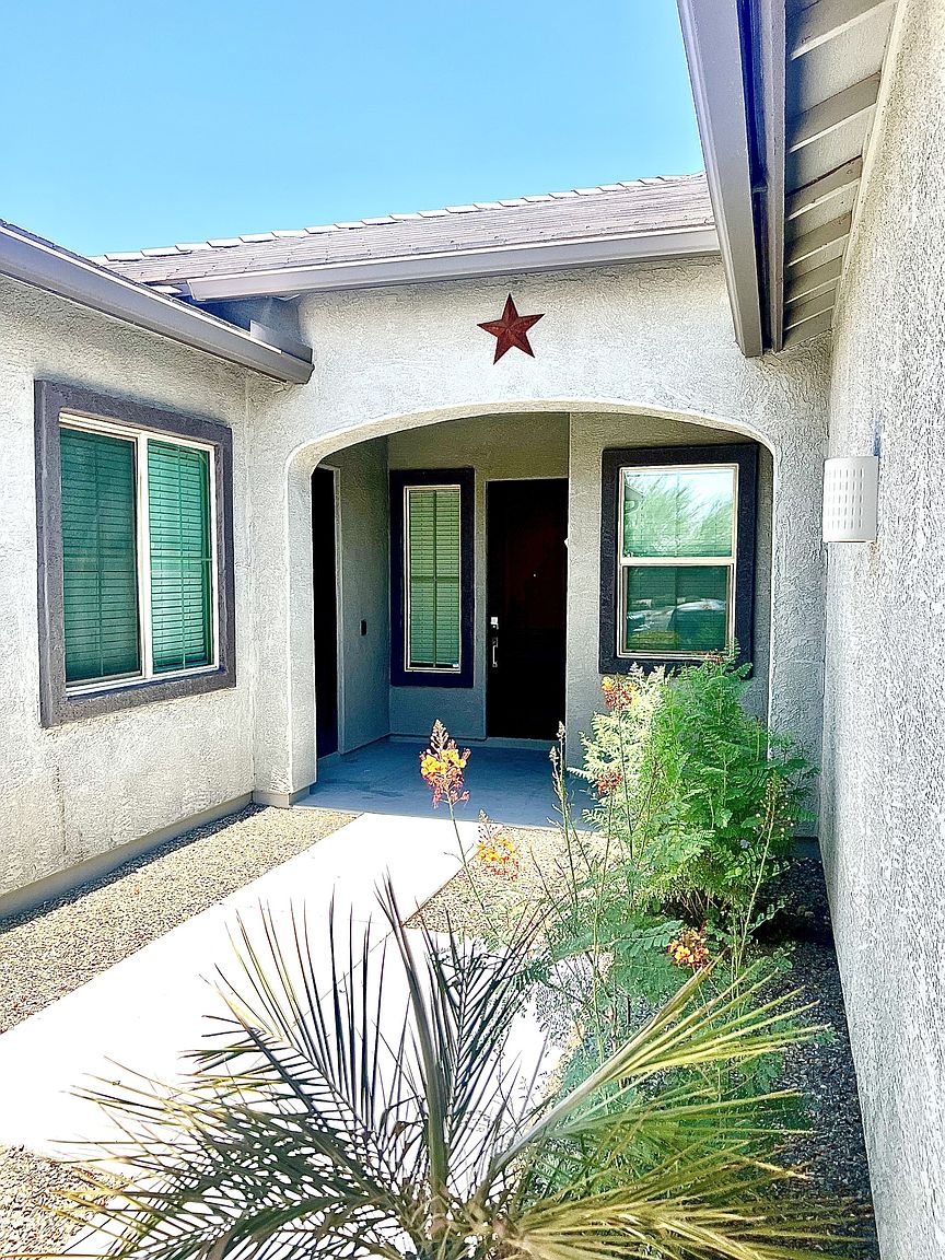 21730 E Caldwells Ct photo 3