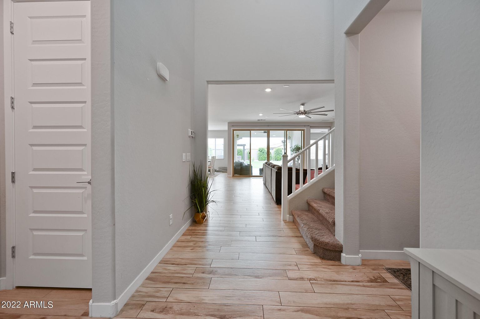 10104 E Gamma Ave photo 3