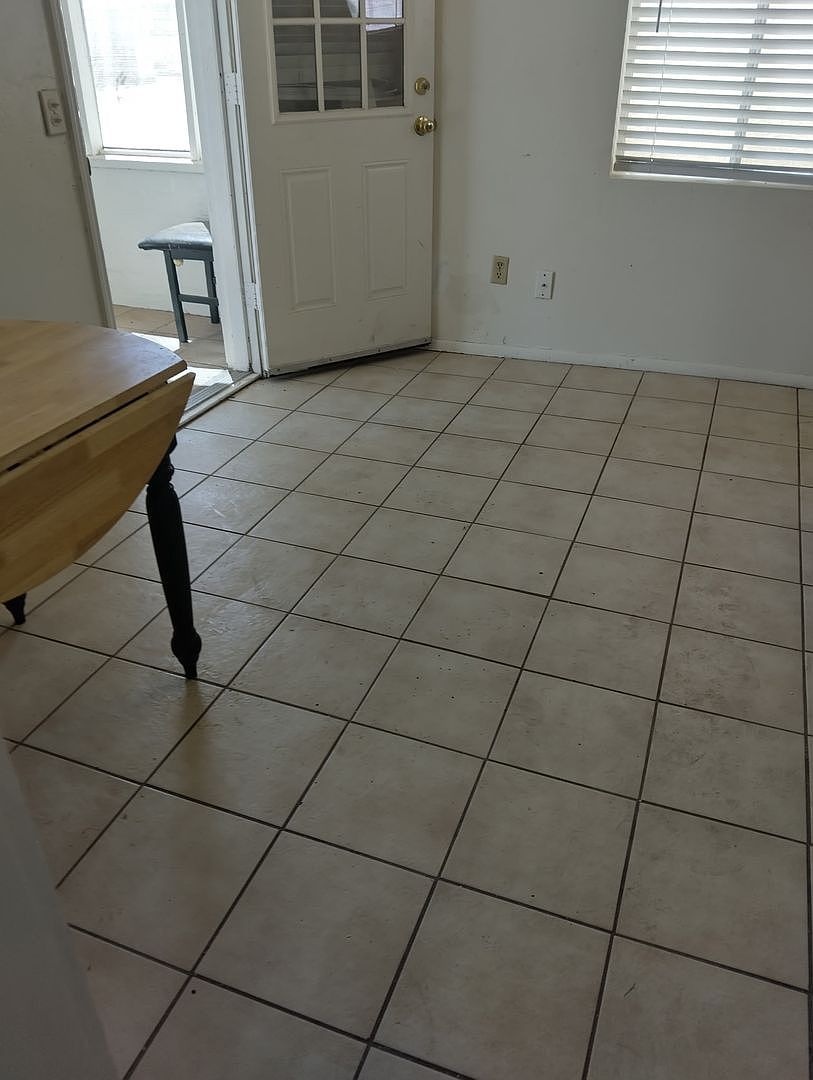 1340 W Hatcher Rd Phoenix, AZ 85021 photo 2