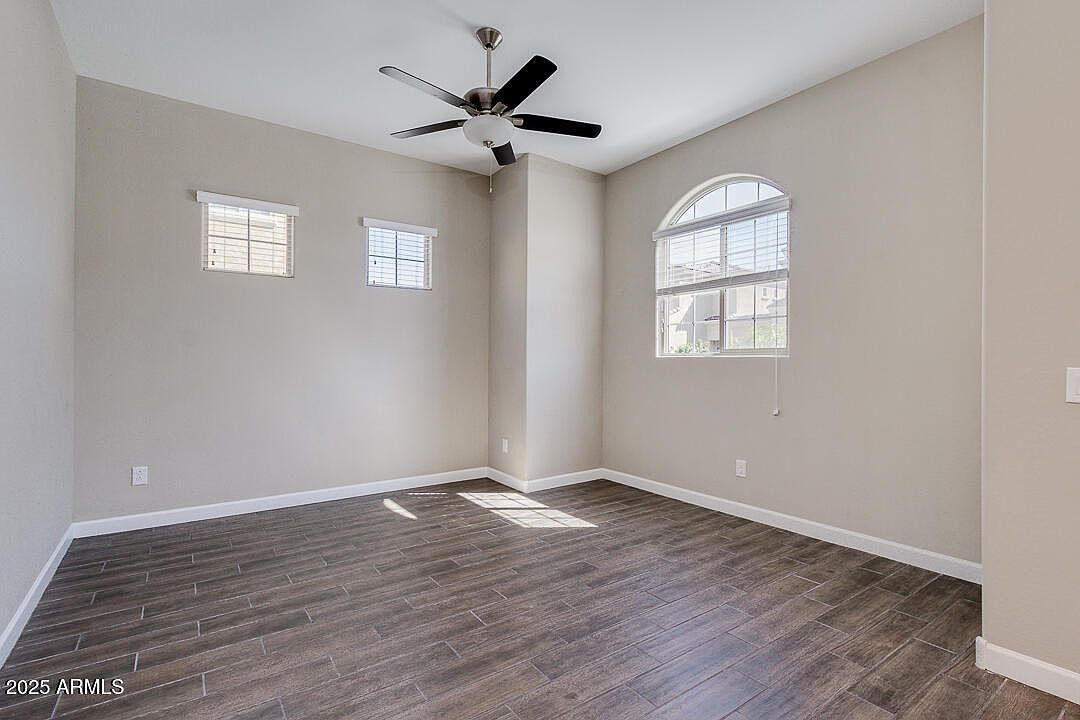 1367 S Country Club Dr photo 5