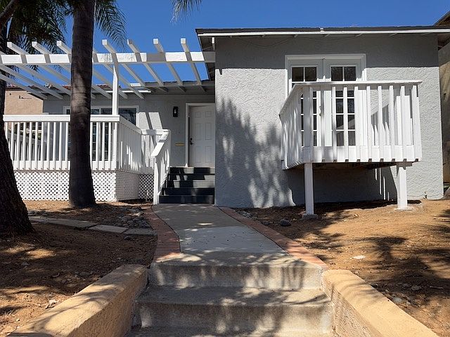 406 N Clementine St photo 2