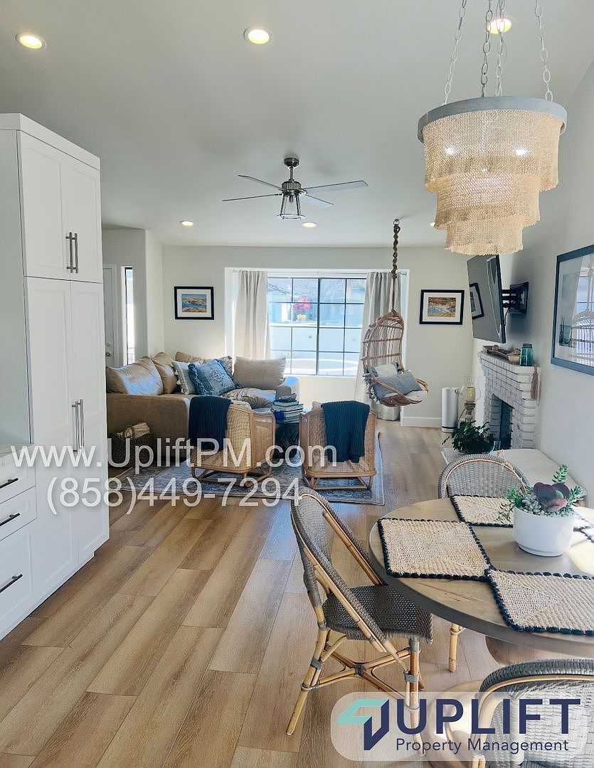 1542 Del Mar Rd Oceanside, CA 92057 photo 3