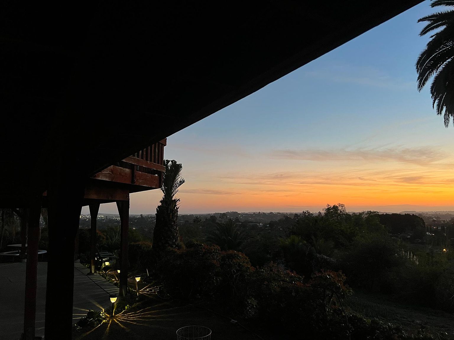 350 Sunrise Cir photo 2