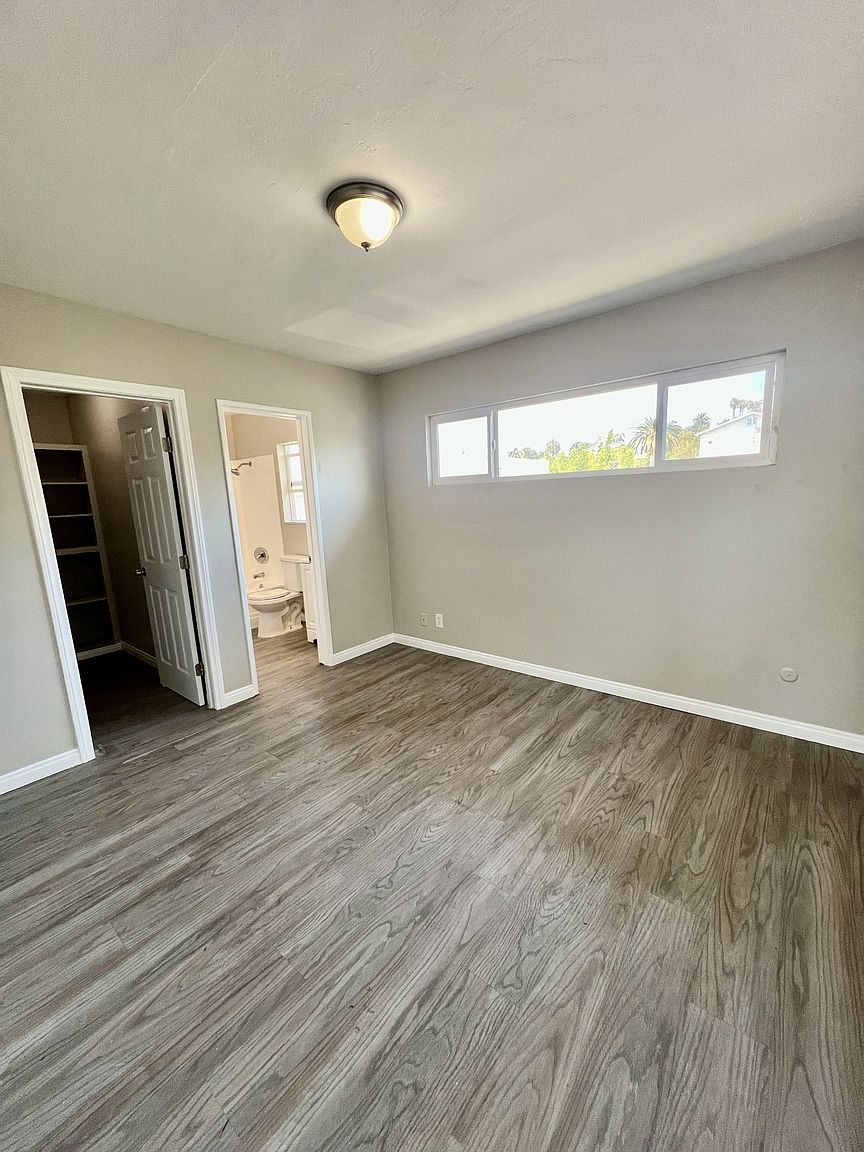 3640 Pio Pico Dr photo 4
