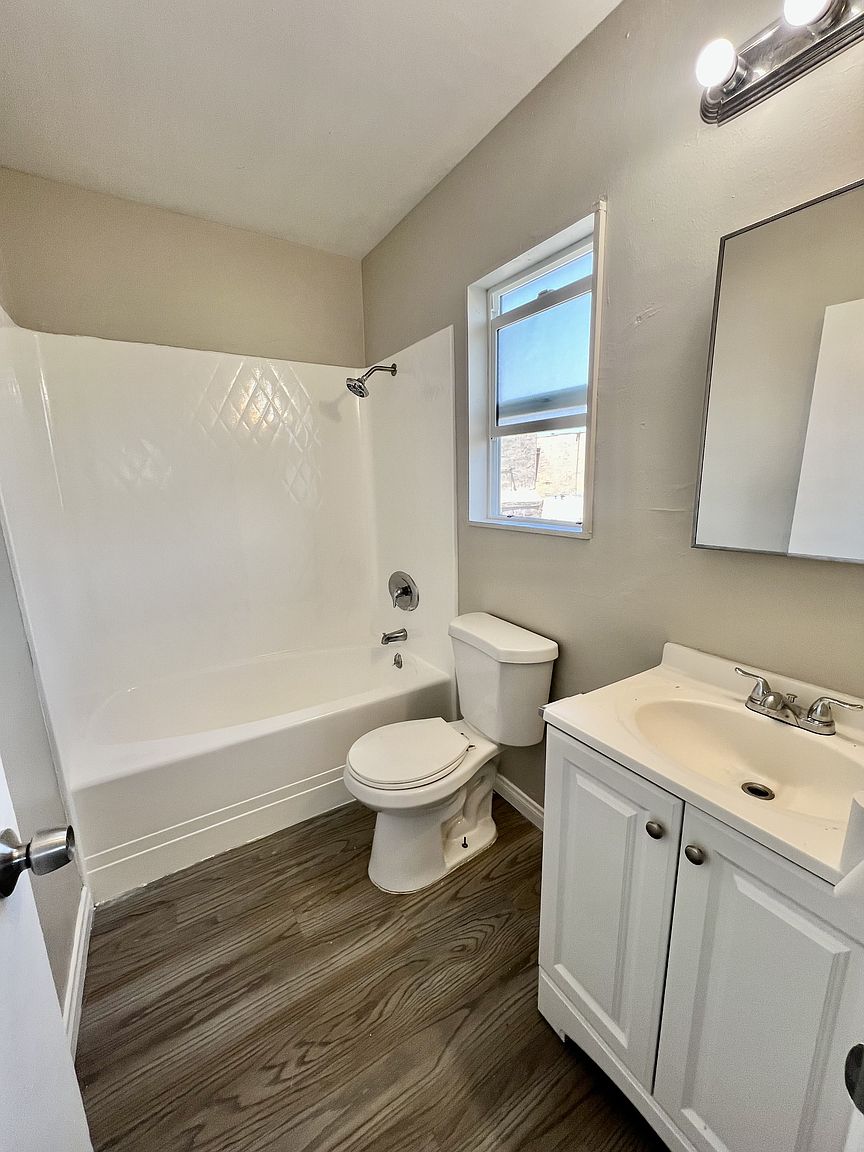 3640 Pio Pico Dr photo 2