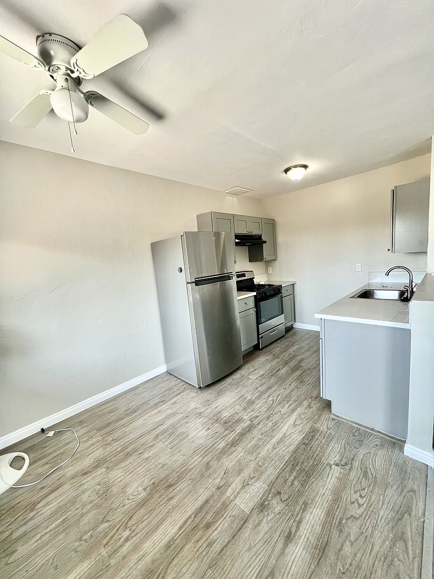 3640 Pio Pico Dr photo 5