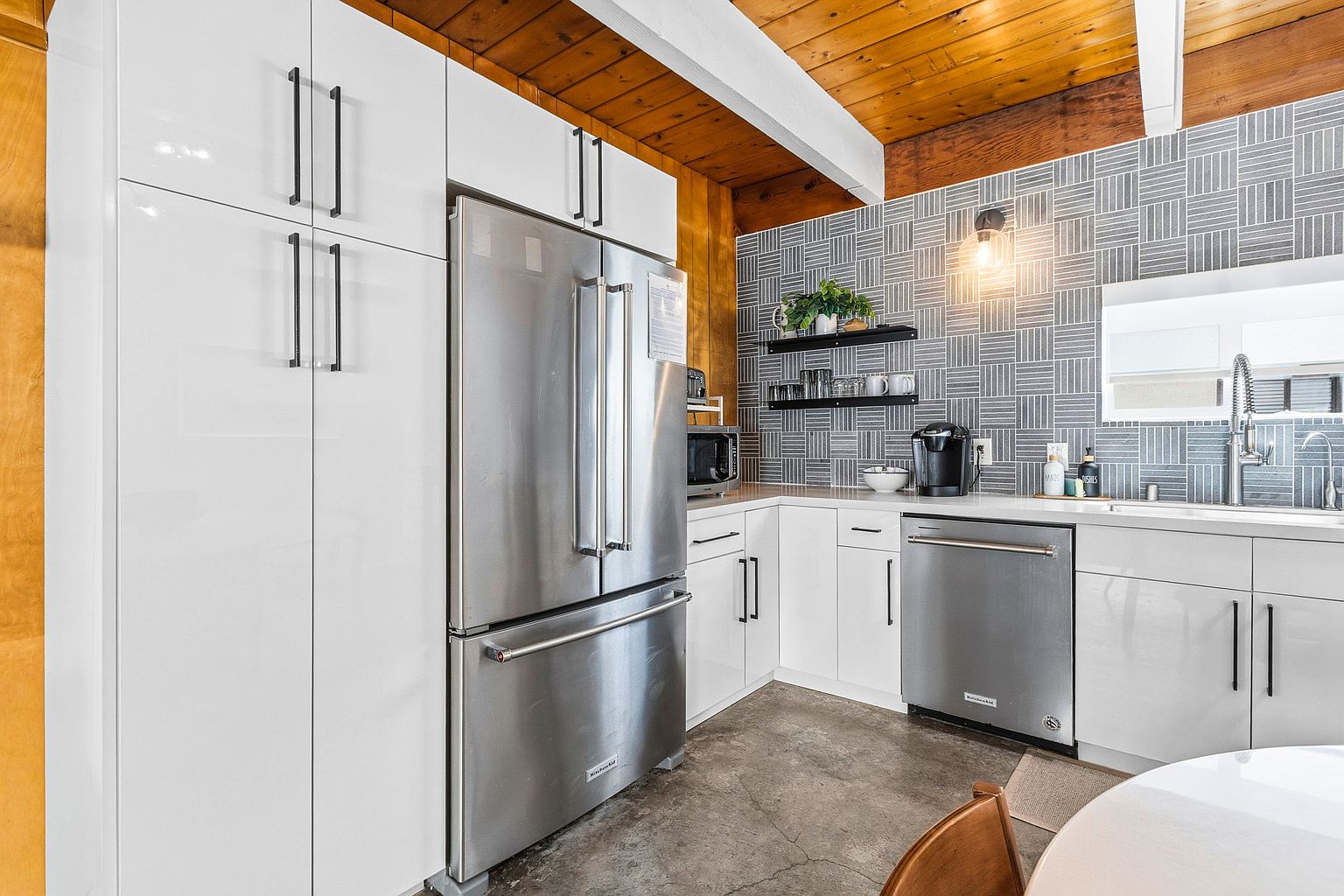2809 Strandway photo 5