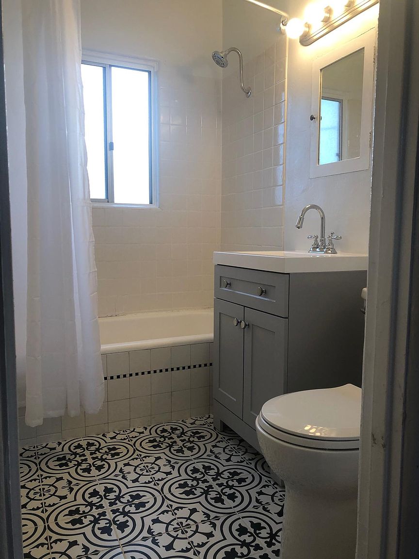 1517 Madison Ave photo 5