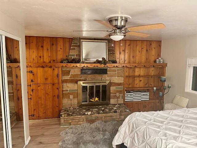 8762 Tyler St photo 3