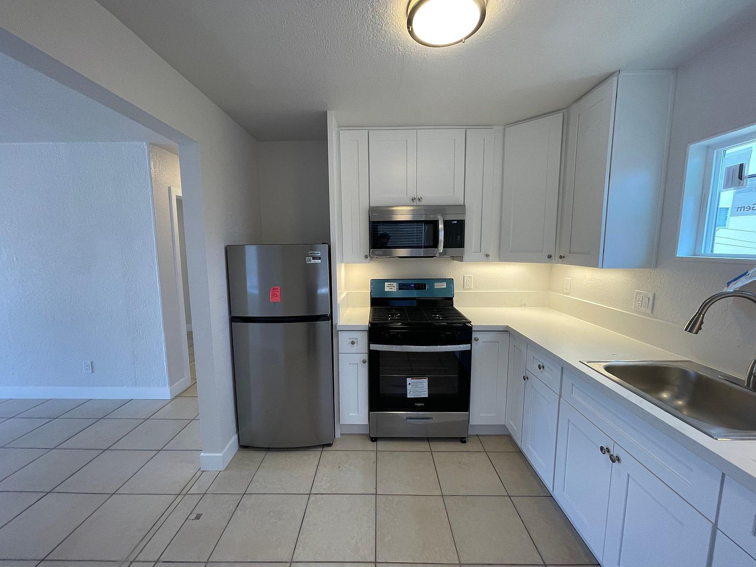 2771 Logan Ave photo 2