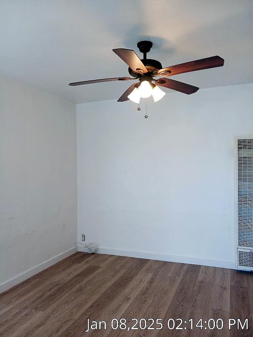 800 Paradise Dr photo 4