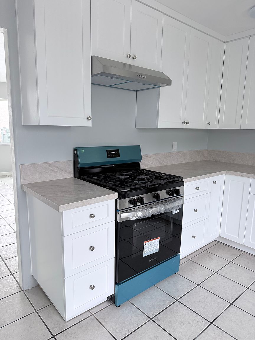 1245-47 Georgia St photo 4