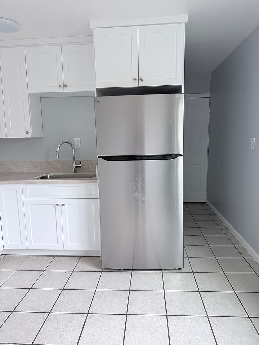 1245-47 Georgia St photo 3