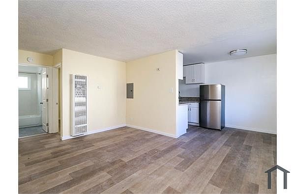 1640 6th Ave photo 3