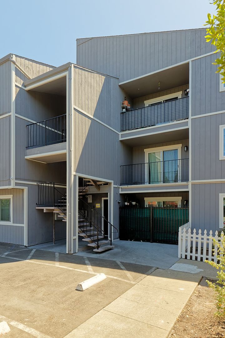 3024 Fruitvale Ave unit 9 photo 3