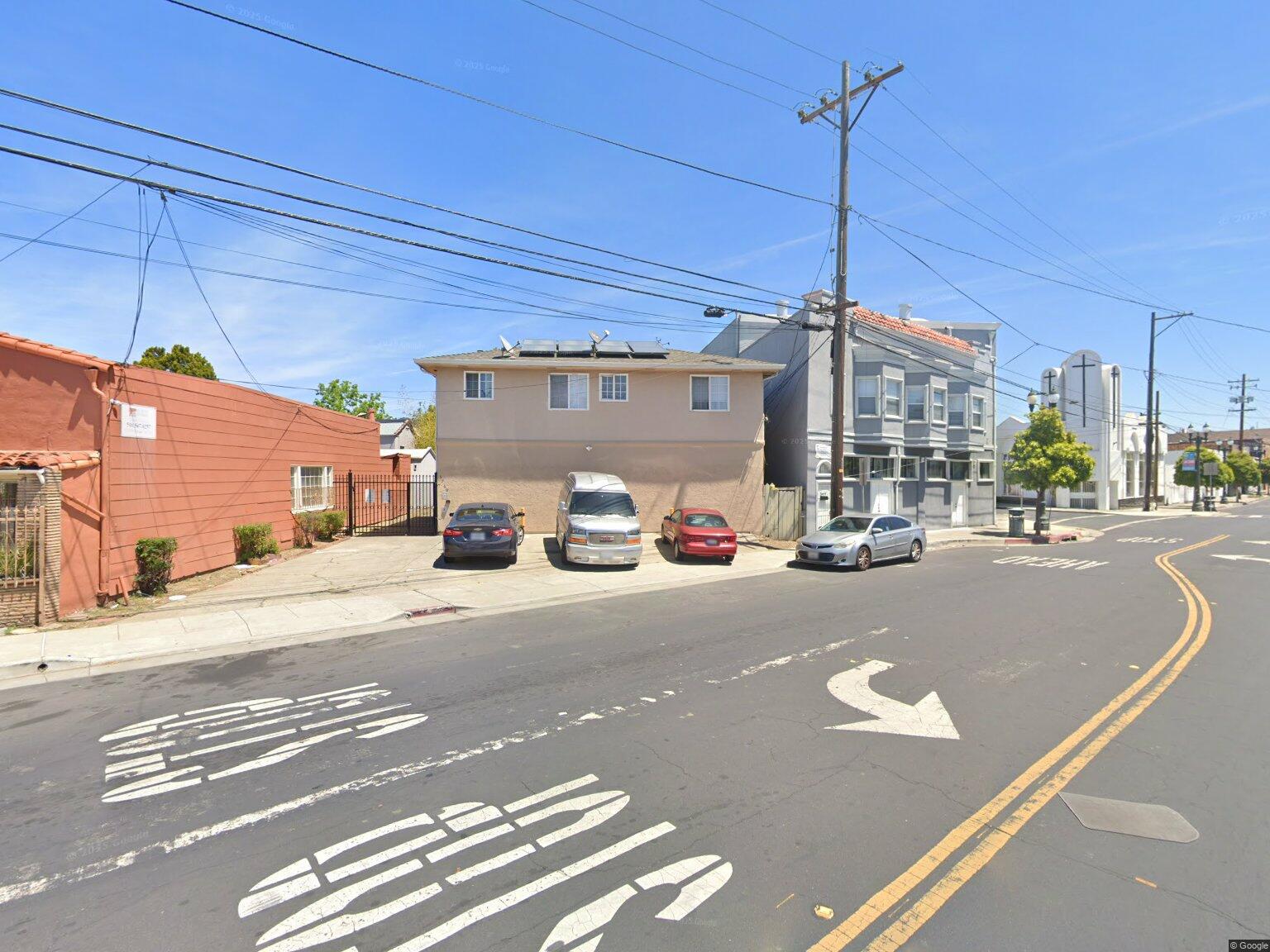 5760 Foothill Blvd photo 2