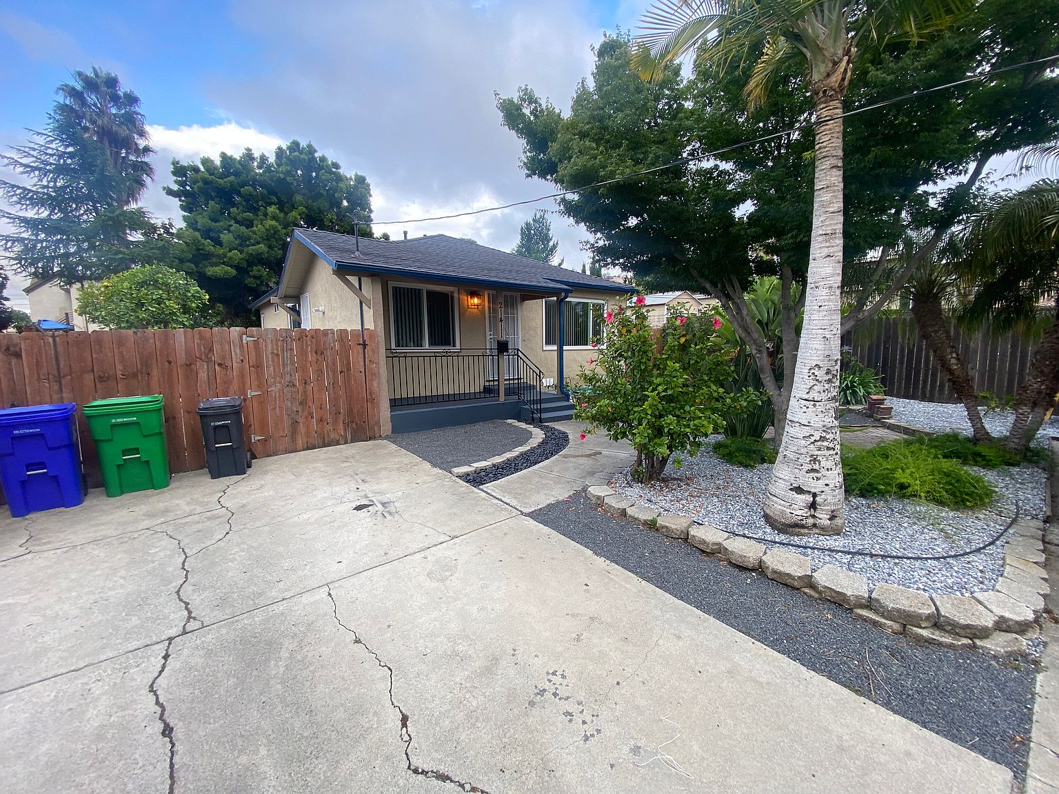 21411 Locust St Hayward, CA 94541