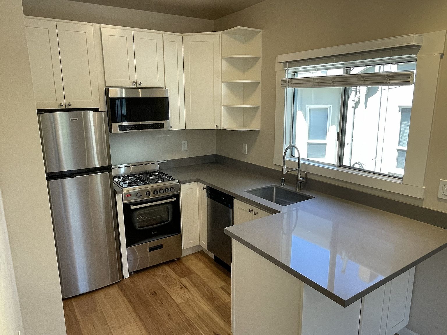 Apartments on Filbert St · Oakland
